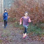 Training im Wald so das es auch Freude macht.